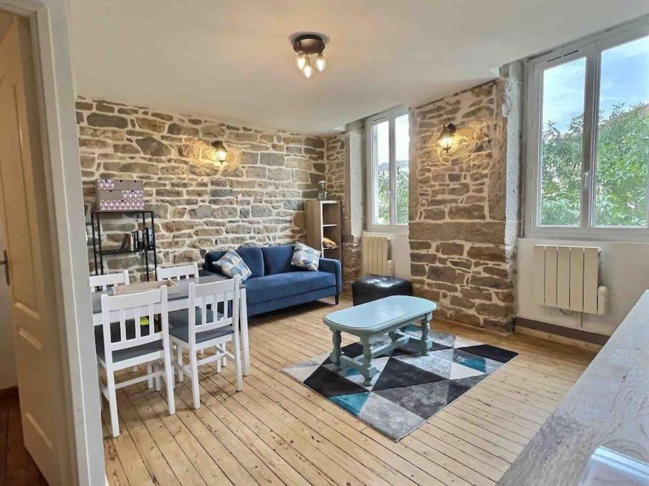 Apartamento L'Appart De La Comedie-Centre Bourg-en-Bresse Exterior foto